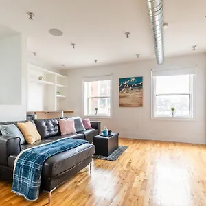 Modern 2 Bedroom - Heart Of Leslieville Apartment Toronto