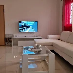 Casa De Ferias Com 2 Quartos Ou Aluguer Diaria Appartement Praia